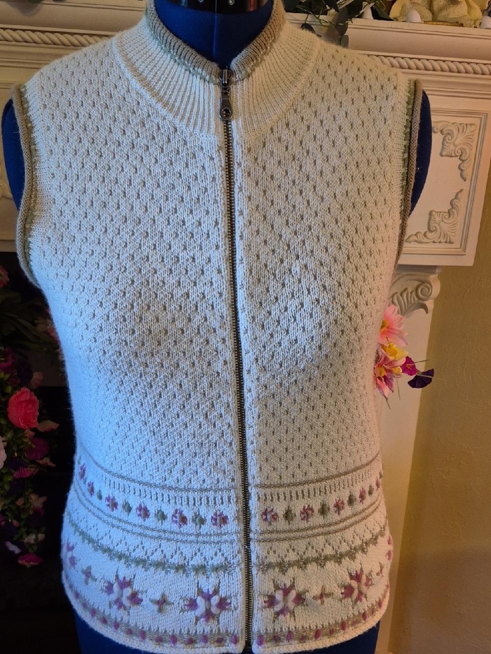 Woolrich Womens Floral Knit Full Zip Sweater Vest. Sz.L.(#2013D) vintage 90's. - Picture 3 of 16